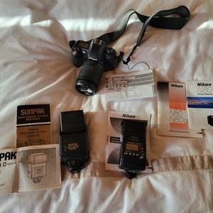 NIKON N80 film camera with accessories